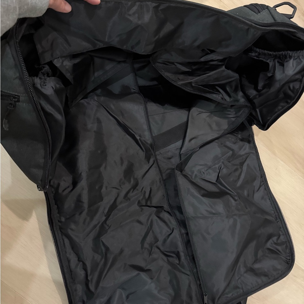 Halfday Garment Duffel in Shadow - Picture 4 of 8